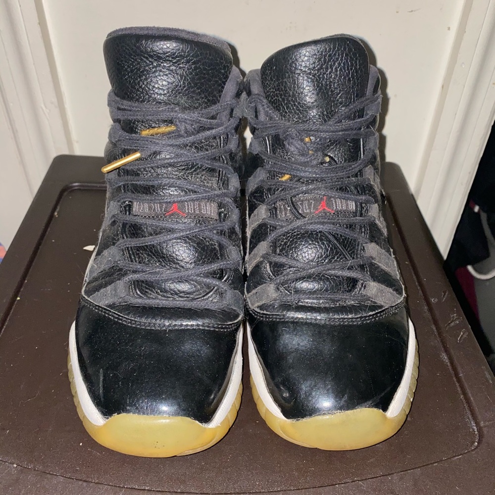 Jordan 11 Retro 72-10 size 7